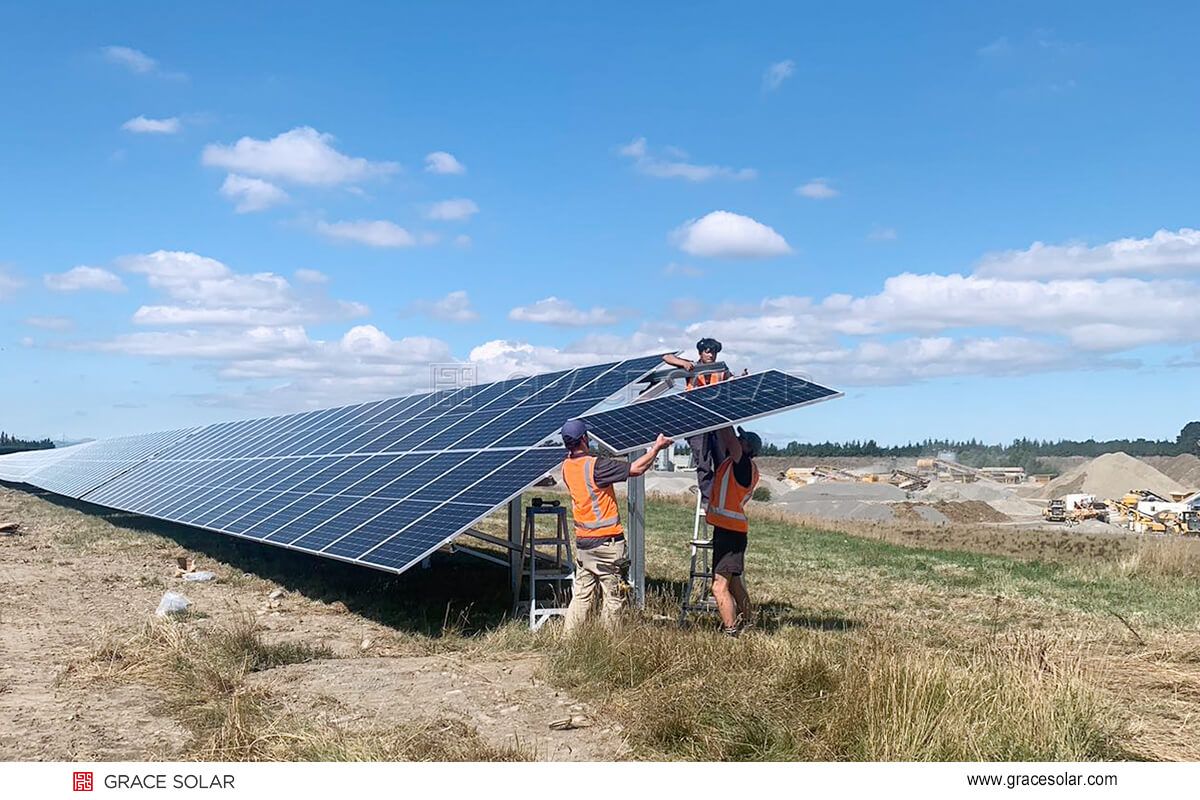 Instalación sistema Grace Solar en techo metálico australiano